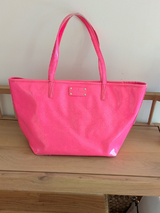 kate spade Handbags - Kate Spade Molly bikini Dot patent Tote  In neon Hot pink
